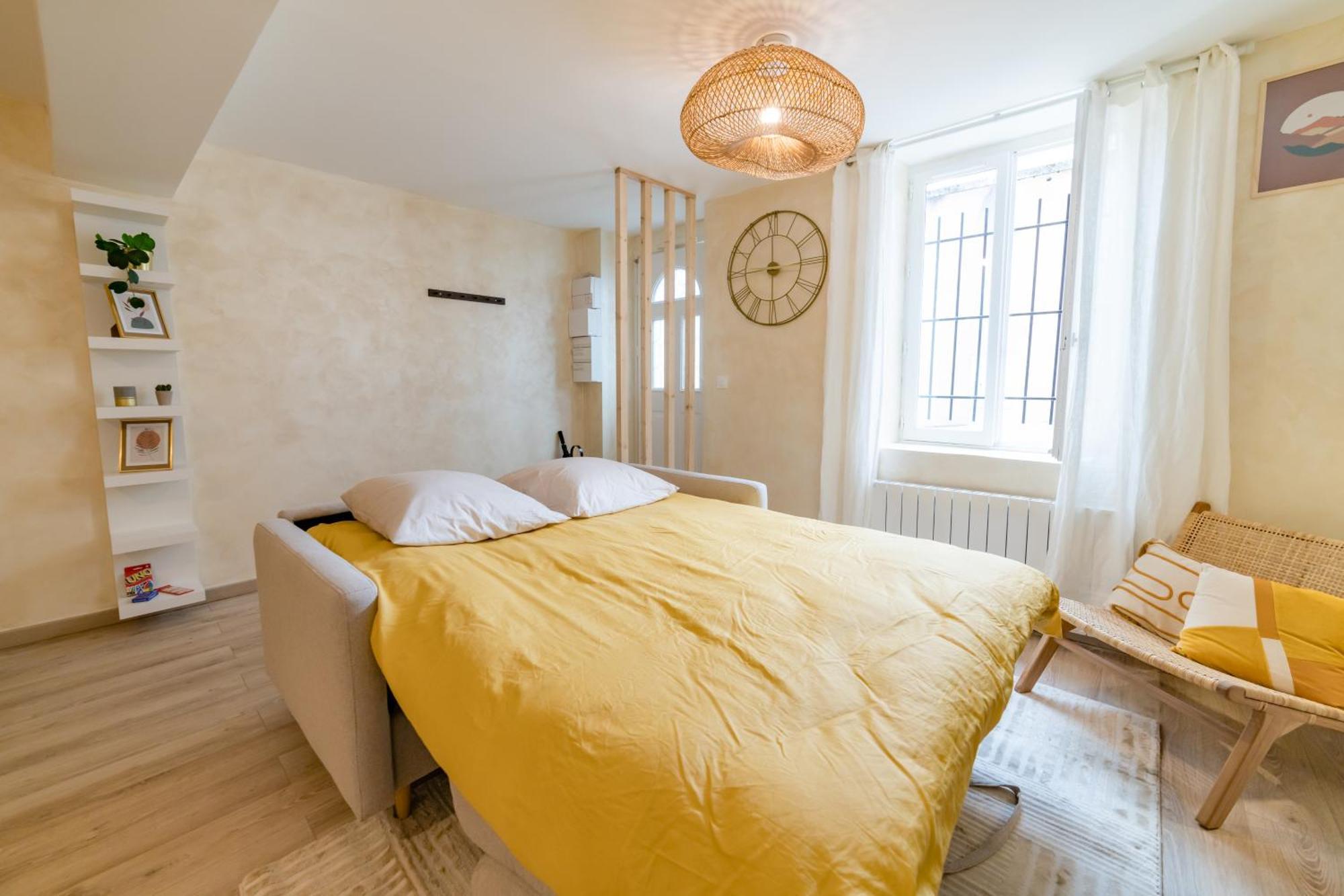 Sollys Apartman Auxerre Kültér fotó