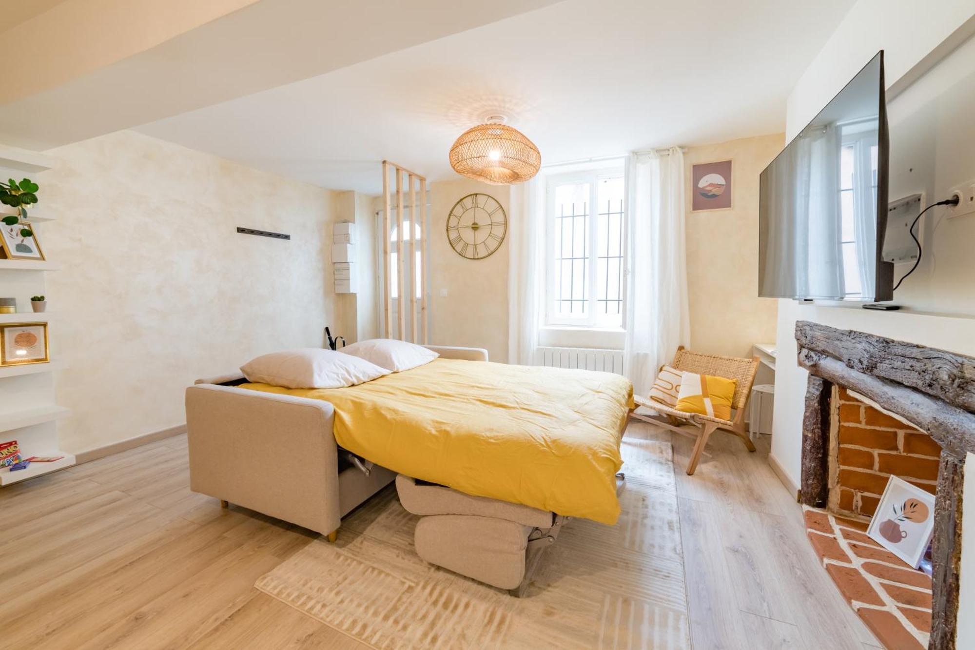 Sollys Apartman Auxerre Kültér fotó